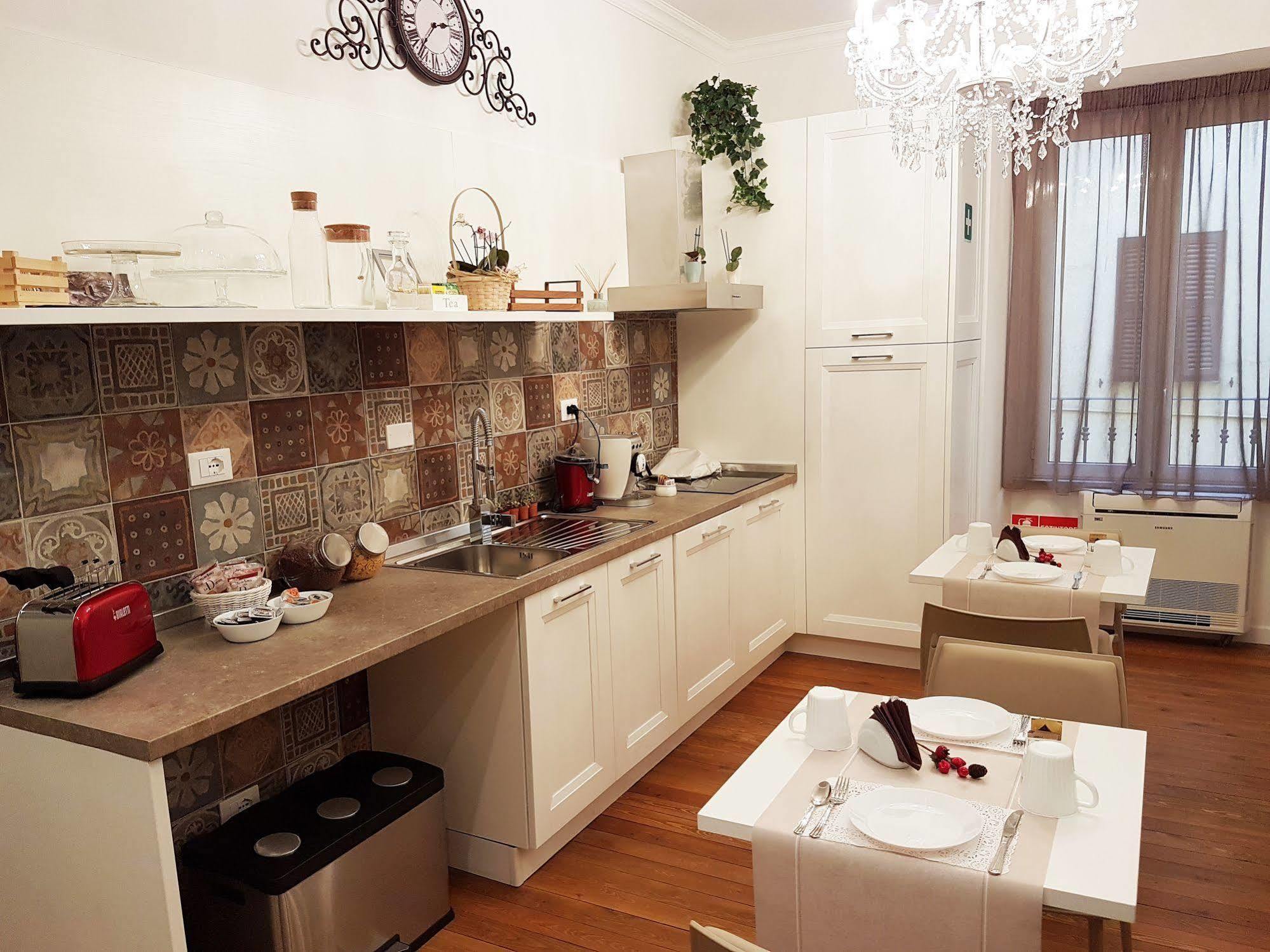 More Cola Di Rienzo B&B Rome Buitenkant foto